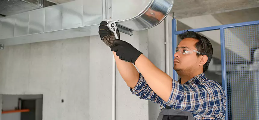 Our Clogged Air Duct Repair Services in Oakleaf Plantation, FL